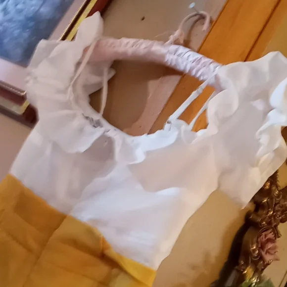 Cute Romper size Small - Picture 10 of 13